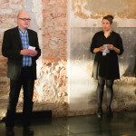 Avajaispuheita kuultiin festivaalin taiteelliselta johtajalta Leena Kelalta sekä Turun yliopiston kulttuurihistorian professori Hannu Salmelta, joka toi terveiset Floating Platforms -hankkeen yhteistyökumppani Aboagora-symposiumilta.